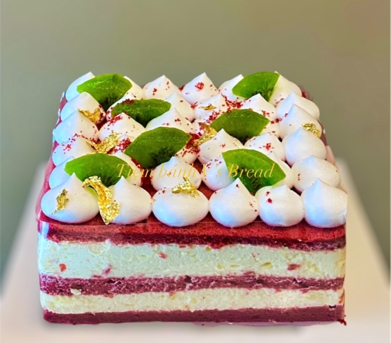 Red Velvet Cake R 280000vnd